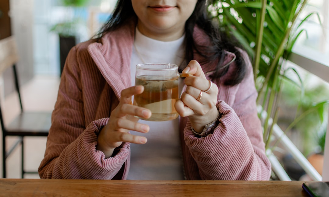 Herbal Tea vs Capsules for Anxiety: What Works Better in 2026?